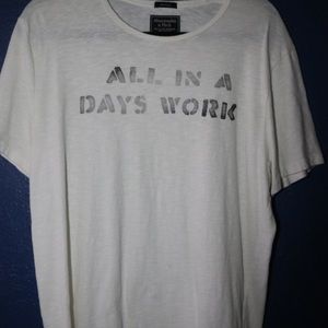 Abercrombie & Fitch Men’s Muscle Graphic Tee.